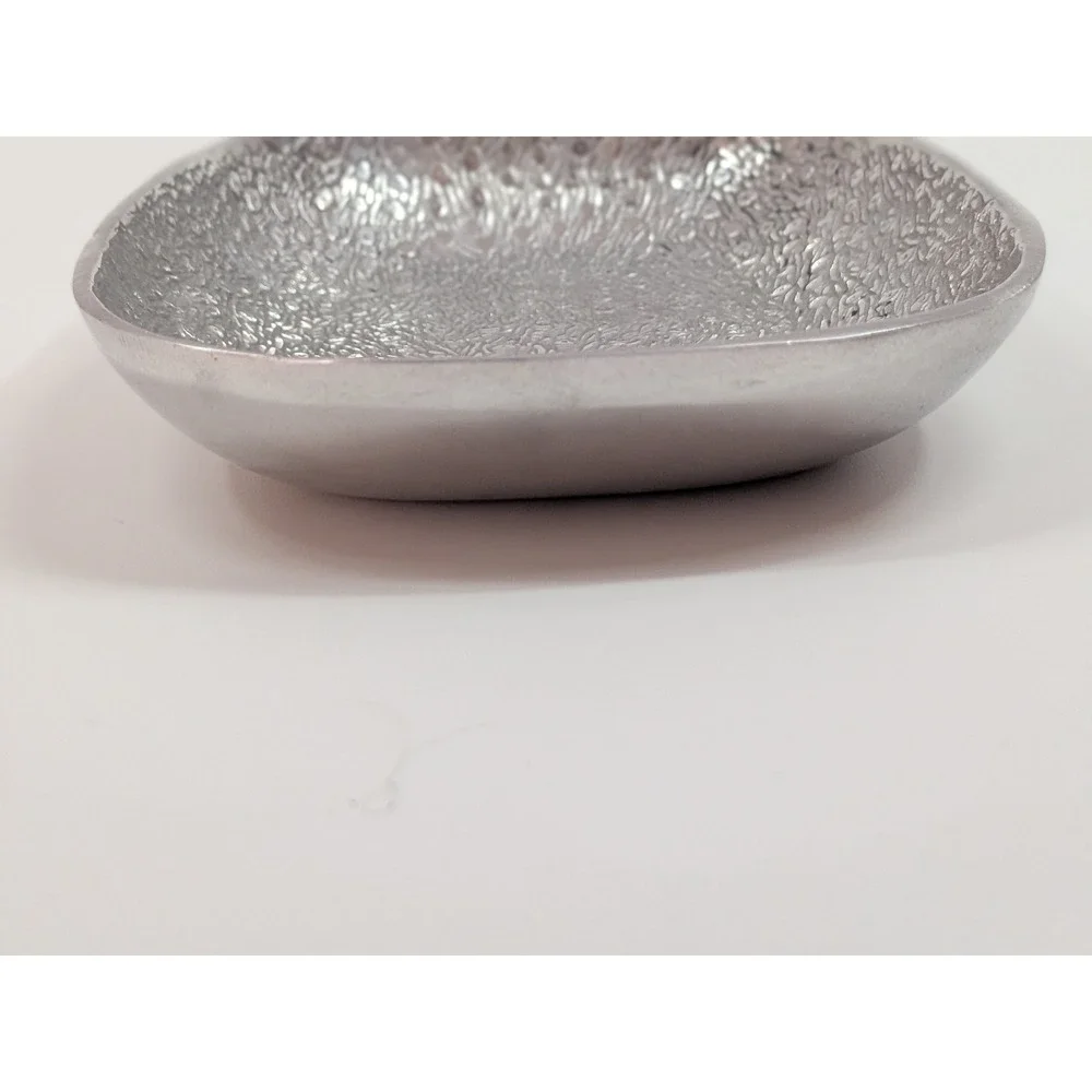 Mexican Handcrafted Polished Aluminum Textured Oval Catchall Tray Silver Dish